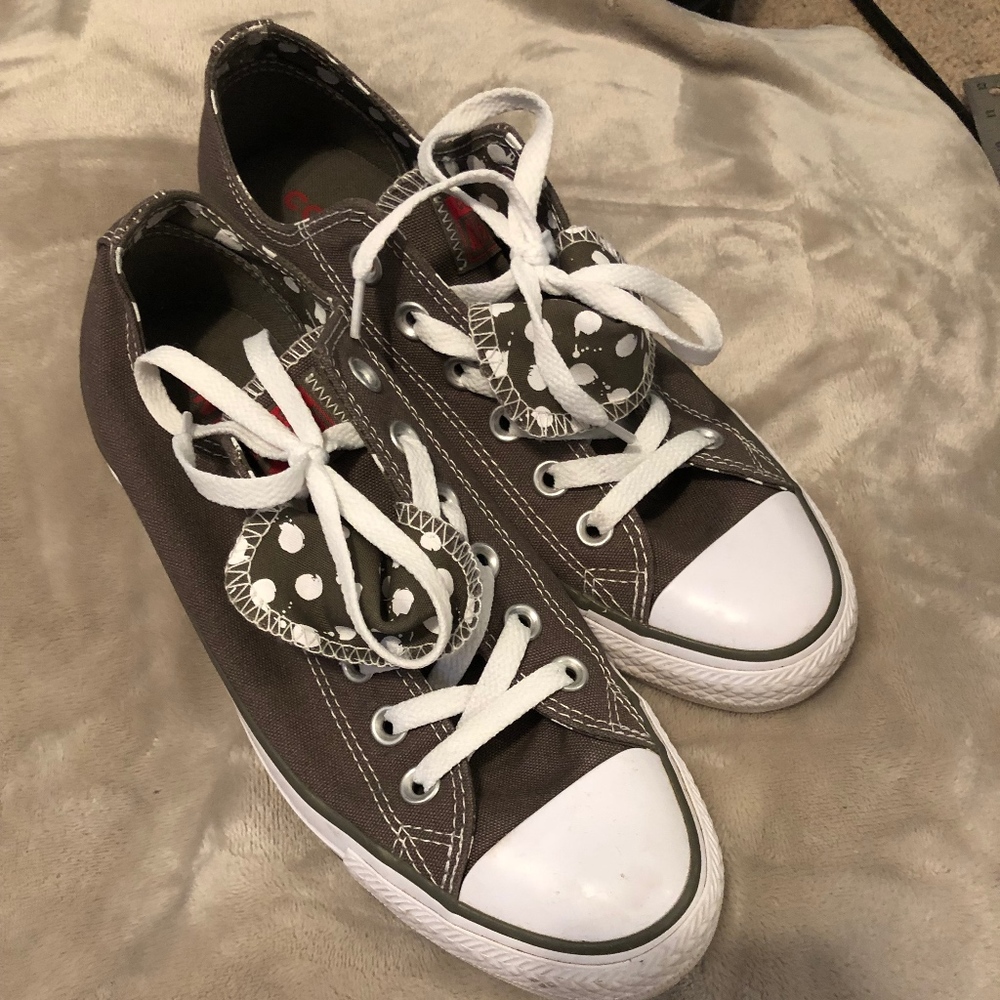 Like New! Converse Gray & White Polka Dots